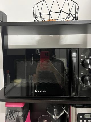 Microondas Taurus Negro
