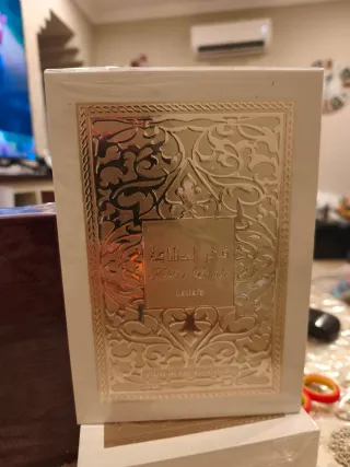 Perfume Lattafa Faghar Dorado Blanco