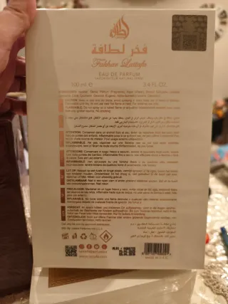 Perfume Lattafa Faghar Dorado Blanco