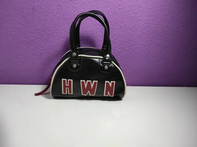 Bolso Negro y Rojo Jesús del Pozo