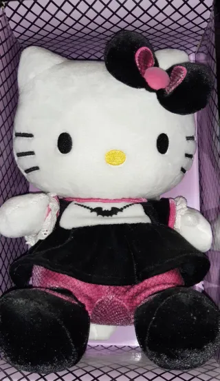 Hello Kitty Góticas Peluche (2 Muñecas)