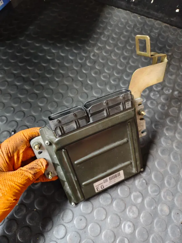 Centralita Motor Nissan 350Z MEC31-940 C1.3206