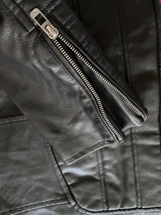 Chaqueta GREEN COAST Negra motera
totalmente nueva