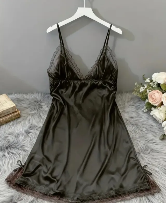 Completo intimo nero in pizzo