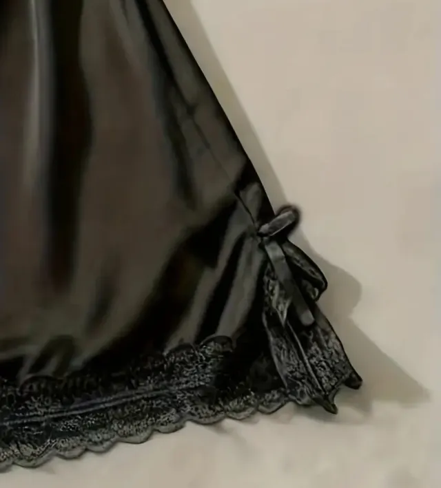 Completo intimo nero in pizzo