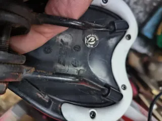 Sillín bicicleta DDK negro