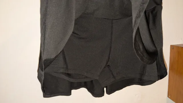 Falda pantalón deportiva negra