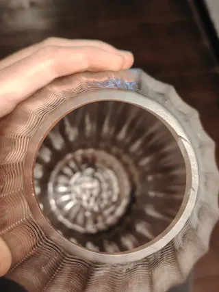 Vaso in vetro rosa trasparente