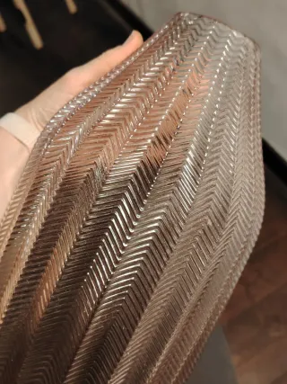 Vaso in vetro rosa trasparente