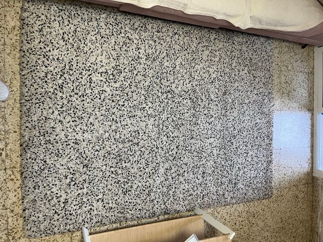 Alfombra pelo largo gris y negro