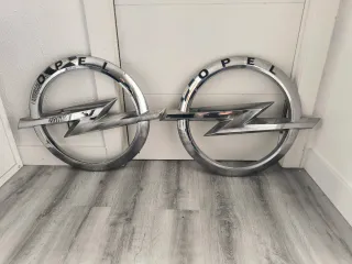 2 Logos Opel Concesionario