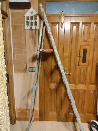 Escalera aluminio 6 peldaños