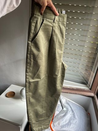 Pantalón Zara verde talla M