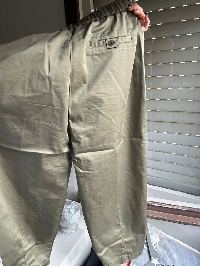 Pantalón Zara verde talla M