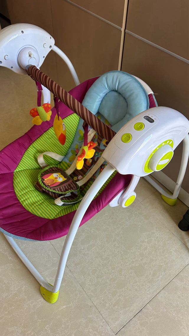 Hamaca bebé eléctrica con movimiento