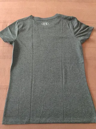 Camiseta Under Armour Gris