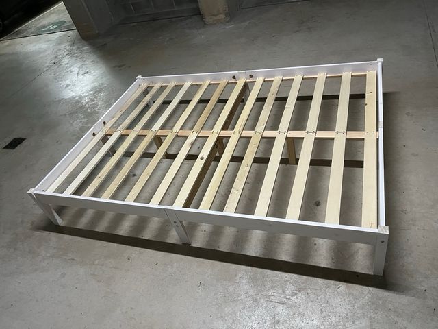 Somier de madera blanco para colchón de 190x135