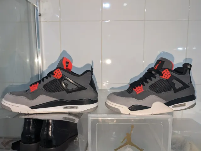Jordan Retro 4 infrared