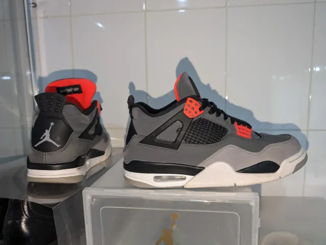 Jordan Retro 4 infrared