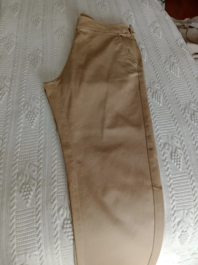 Pantalón beige