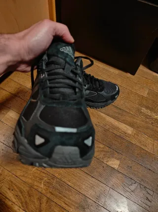 Adidas Cordura Negras/Grises.42