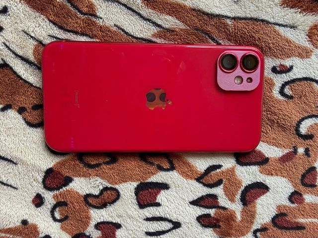 iPhone 11 Rojo