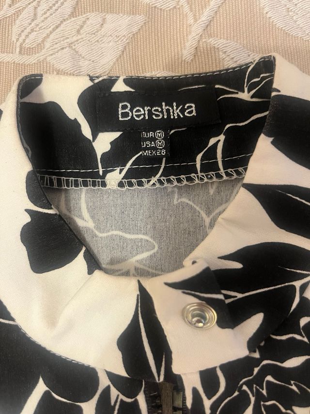 Jaqueta estampada floral feminina