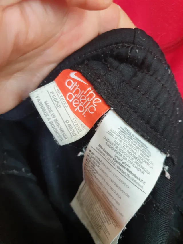 Chándal Nike Talla M Rojo y Negro