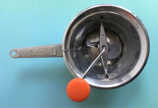 Passa Pomodori Piler Vintage