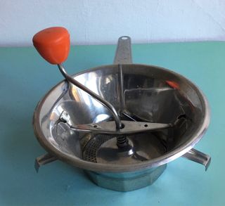 Passa Pomodori Piler Vintage