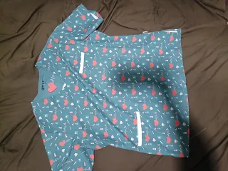 Casaca Gans Corazones Microfibra Talla L