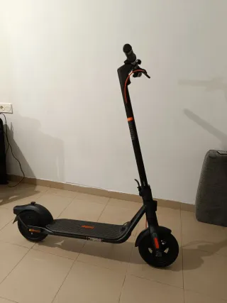 Patín Eléctrico Ninebot F2 PRO E en buen estado