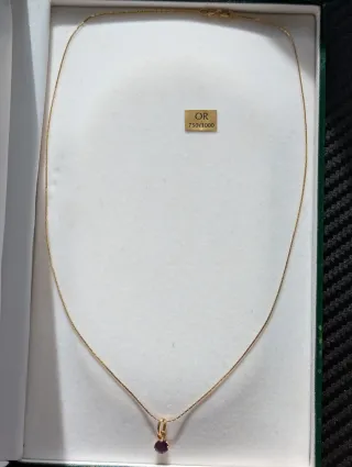 Collar Oro 18 Kilates y safiro auténtico