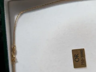 Collar Oro 18 Kilates y safiro auténtico