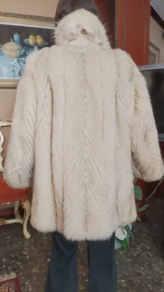 Abrigo piel zorro blanco