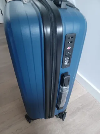 Maleta cabina TOTO Wave Salute sin usar