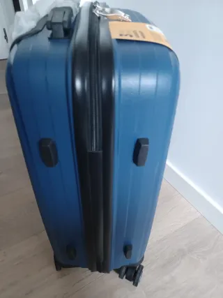 Maleta cabina TOTO Wave Salute sin usar