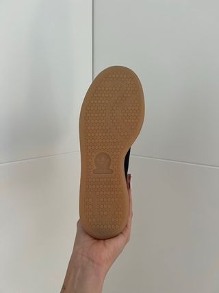 Adidas Stan Smith J Negro Dorado