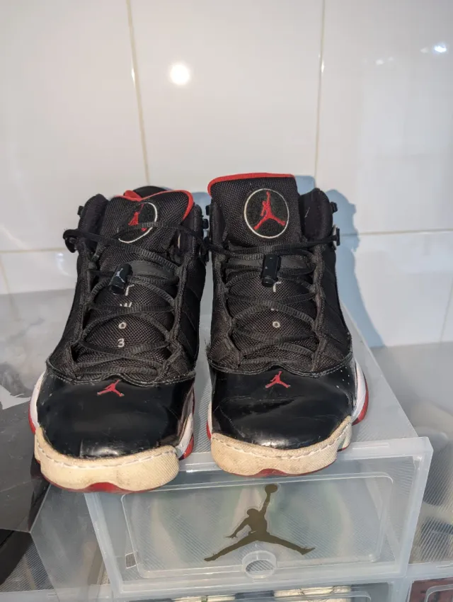 Jordan 6 Rings Negro y Rojo 42'5