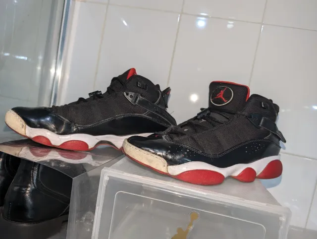 Jordan 6 Rings Negro y Rojo 42'5