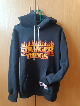Sudadera Stranger Things Negra Talla XS Champion