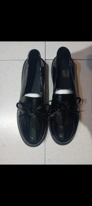 Zapatos charol negros mujer