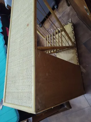 Comodino in bambù e vimini di alta qualità