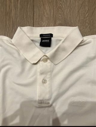 Polo HUGO BOSS blanco ( vintage elegante )