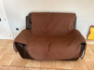 Sofá de 2 plazas de cuero marrón
