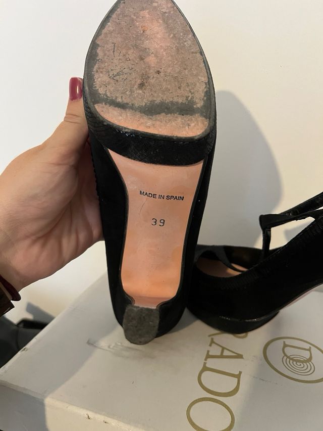 Tacones salón antelina negros