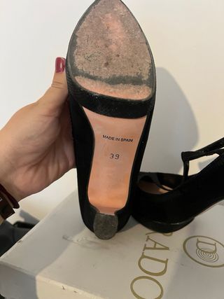 Tacones salón antelina negros