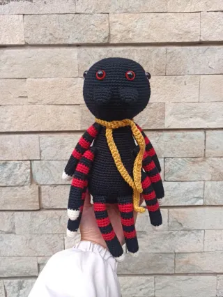 Ragno Amigurumi Fatto a Mano Nero