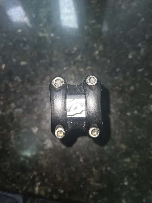 Potencia Race Face Negra