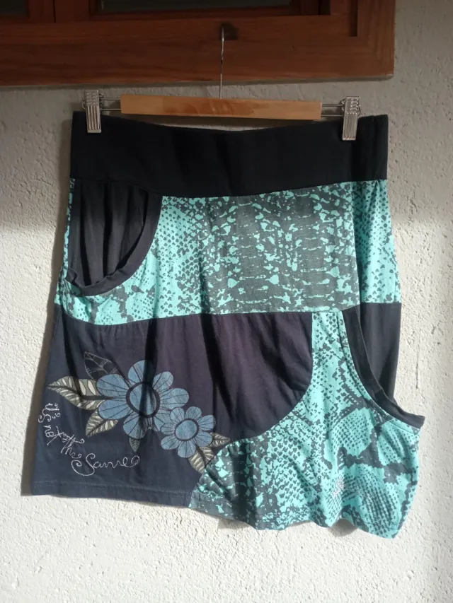 Falda Desigual Talla M